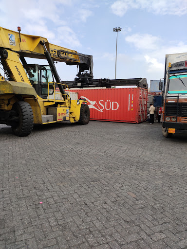 Specialists container truck Delhi