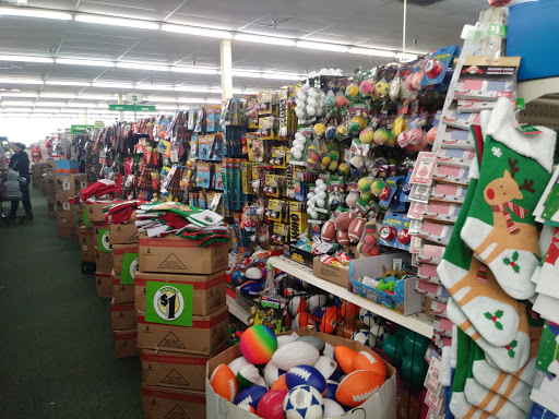 Dollar Store «Dollar Tree», reviews and photos, 2455 W International Speedway Blvd #900, Daytona Beach, FL 32114, USA