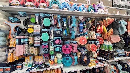 Variety Store «Five Below», reviews and photos, 2292 S University Dr, Davie, FL 33324, USA