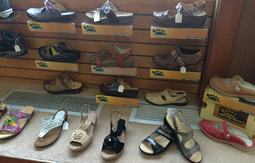 Shoe Store «Burkhartzmeyer Shoes», reviews and photos, 128 Central Ave N, Faribault, MN 55021, USA