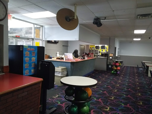 Bowling Alley «Thunderbird Lanes», reviews and photos, 5830 Castor Ave, Philadelphia, PA 19149, USA