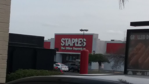 Office Supply Store «Staples», reviews and photos, 1606 W University Dr, Edinburg, TX 78539, USA