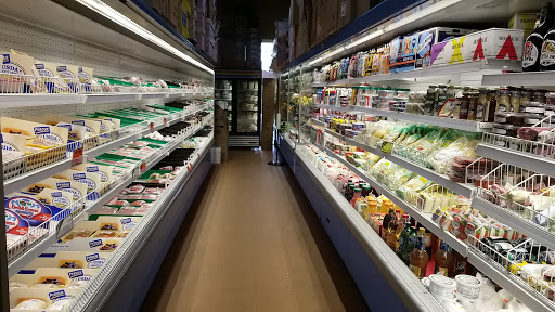 Italian Grocery Store «Frank and Sal Italian Market - Catering, Prime Meats, In House Butcher», reviews and photos, 4060 Hylan Blvd, Staten Island, NY 10308, USA