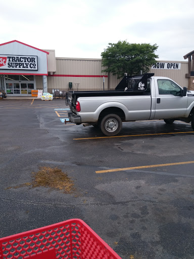 Home Improvement Store «Tractor Supply Co.», reviews and photos, 69080 M-66, Sturgis, MI 49091, USA
