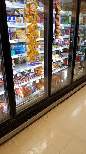 Grocery Store «Stop & Shop», reviews and photos, 213-15 26th Ave, Bayside, NY 11360, USA