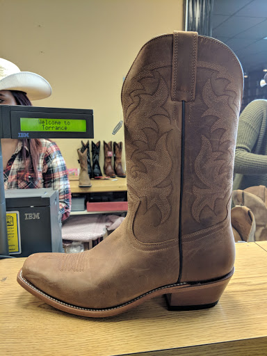 Stores to buy women's cowboy boots Los Angeles