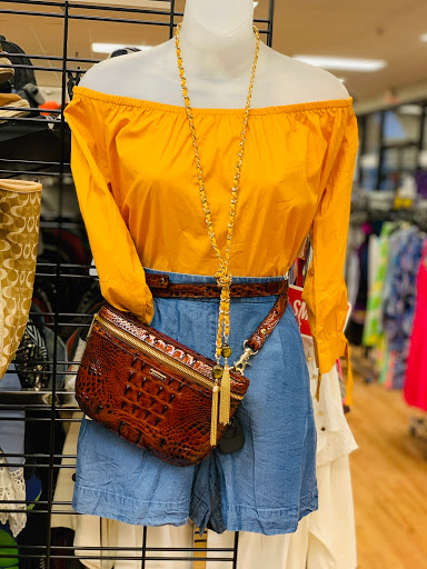 Used Clothing Store «Clothes Mentor», reviews and photos, 2701 N Mall Dr, Virginia Beach, VA 23452, USA