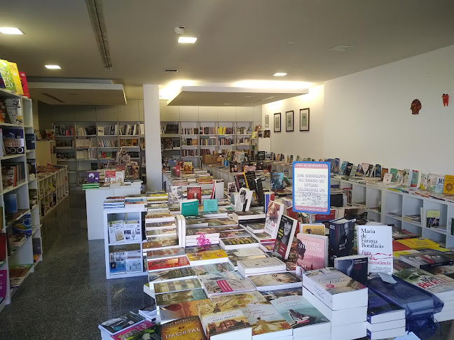 Avaliações doLIVRARIA PROMOBOOKS SANTA CRUZ em Torres Vedras - Livraria