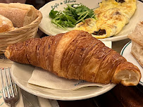 Croissant du Restaurant gastronomique Café de Flore à Paris - n°14