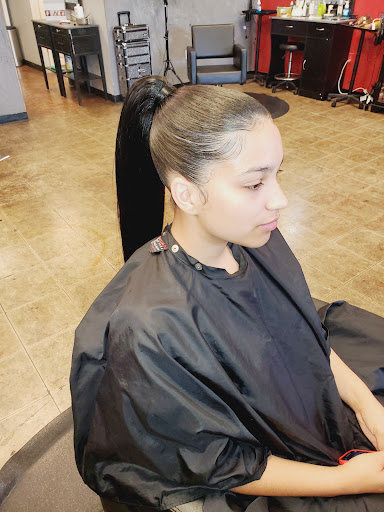 Hair Salon «Platinum Plus Hair Salon», reviews and photos, 1131 Meredith Park Dr, McDonough, GA 30253, USA