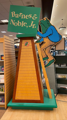 Book Store «Barnes & Noble», reviews and photos, 760 SE Maynard Rd, Cary, NC 27511, USA