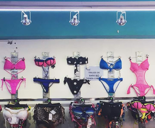 Stores to buy women's plus size bras Santo Domingo