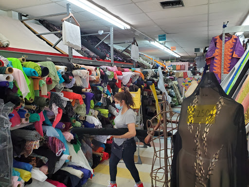 Fabric Store «A to Z Fabrics», reviews and photos, 3999 NW 19th St, Lauderdale Lakes, FL 33311, USA
