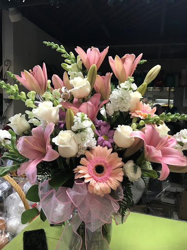 Florist «Ace Flower Shoppe», reviews and photos, 2517 E Ball Rd, Anaheim, CA 92806, USA