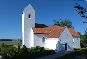 Karlby Kirke