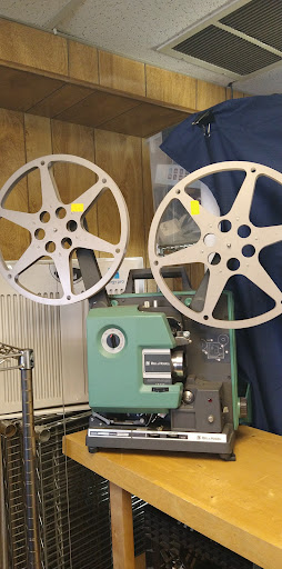 Thrift Store «Grey Bears Thrift Store», reviews and photos, 2710 Chanticleer Ave, Santa Cruz, CA 95065, USA