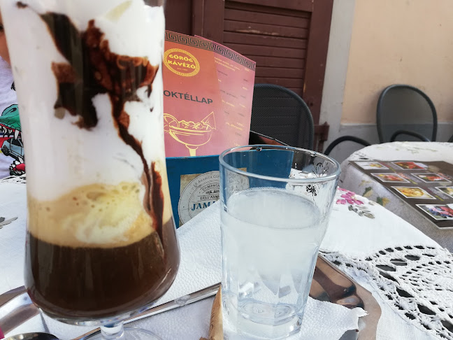 Comentarii opinii despre Görög Kávézó és Afrodité Apartmanok, Afrodite apartmanház