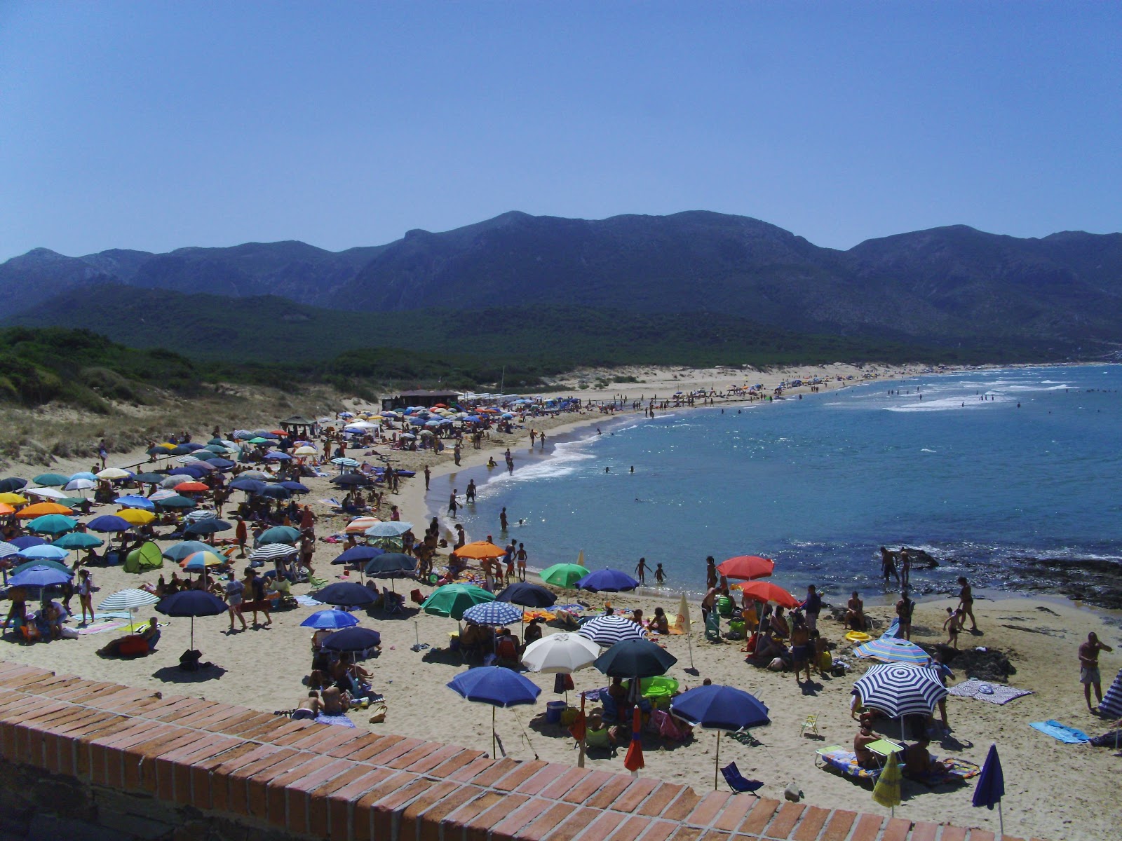 Φωτογραφία του Portixeddu beach παροχές περιοχής