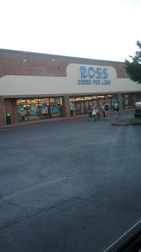 Clothing Store «Ross Dress for Less», reviews and photos, 2325 Lancaster Dr NE, Salem, OR 97305, USA