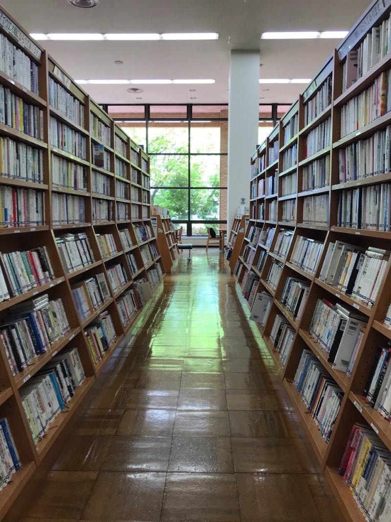 鈴鹿市立図書館