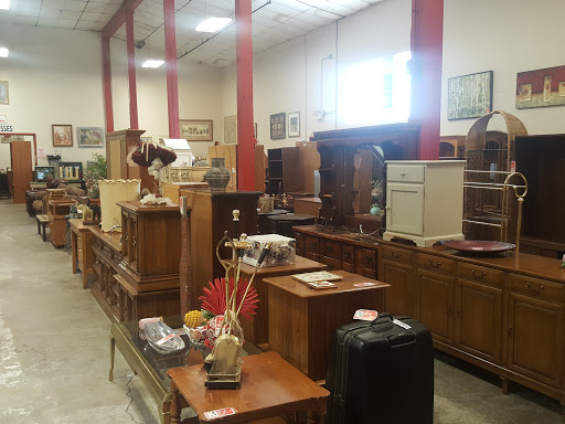 Thrift Store «Restoration Ministries», reviews and photos, 351 W 162nd St, South Holland, IL 60473, USA