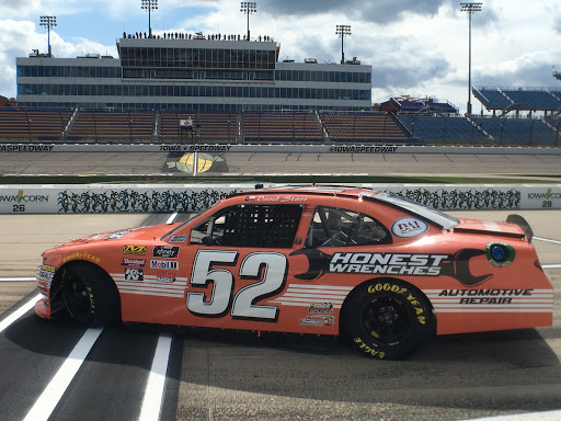 Auto Repair Shop «Honest Wrenches Automotive Repair», reviews and photos, 2015 NE 58th Ave, Des Moines, IA 50313, USA