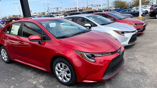 Toyota Dealer «Walker Toyota», reviews and photos, 8457 N Springboro Pike, Miamisburg, OH 45342, USA