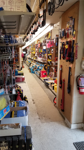 Hardware Store «Ideal Hardware & Paint Center», reviews and photos, 3909 Cuming St, Omaha, NE 68131, USA