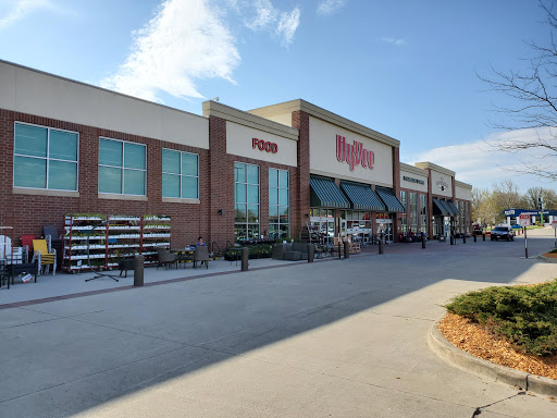 Supermarket «Hy-Vee», reviews and photos, 1403 N Veterans Pkwy, Bloomington, IL 61704, USA