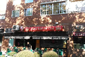 Onyxia Club Café Bar Darts image