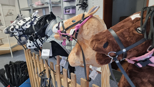 RC Foder i/s & Discount Hesteudstyr in Butik Heddinge, Stevns