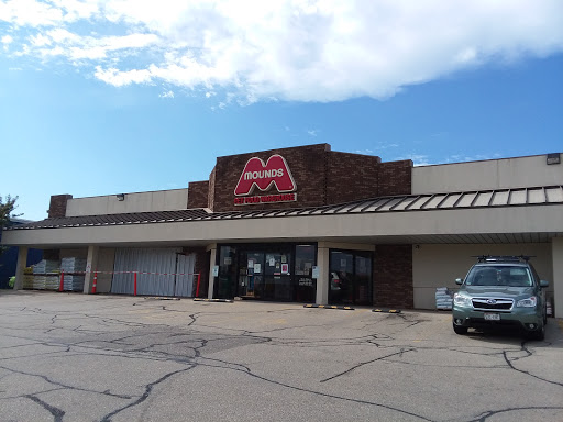 Pet Supply Store «Mounds Pet Food Warehouse», reviews and photos, 2110 S Stoughton Rd, Madison, WI 53716, USA