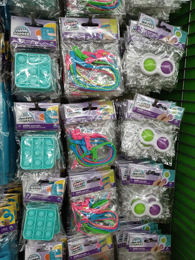 Dollar Store «Dollar Tree», reviews and photos, 1760 N Moorpark Rd, Thousand Oaks, CA 91360, USA