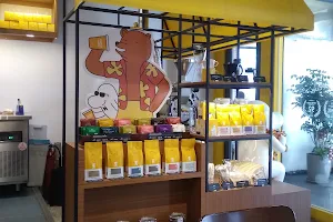cama café 南投復興店 image