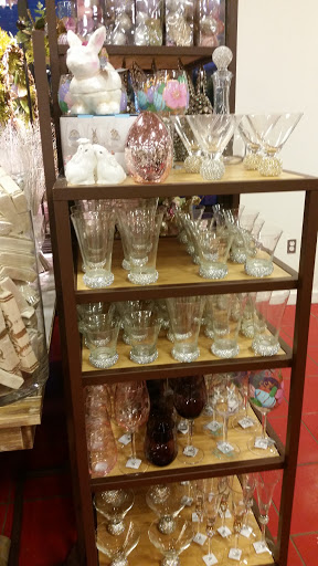 Home Goods Store «Pier 1 Imports», reviews and photos, 4331 U.S. 9 #1, Freehold, NJ 07728, USA