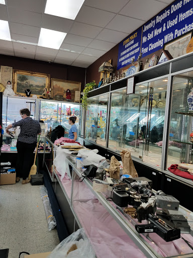 Pawn Shop «EZ Pawn Corp», reviews and photos, 45-21 Queens Blvd, Sunnyside, NY 11104, USA