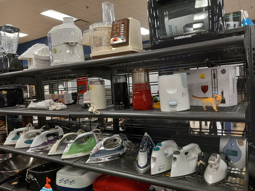 Thrift Store «Discover Goodwill Grand Junction Retail Center», reviews and photos