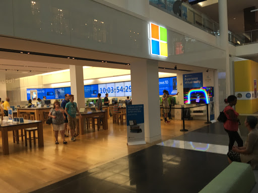 Computer Store «Microsoft Store - The Fashion Centre at Pentagon City», reviews and photos, 1100 S Hayes St G04A, Arlington, VA 22202, USA