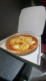 Pepperoni du Pizzas à emporter Pizza Paolo - distributeur de Pizza à Chalon-sur-Saône - n°1
