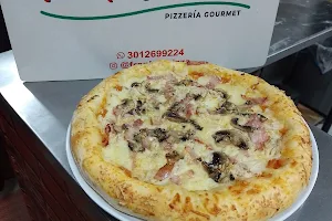 Frank's Pizza image