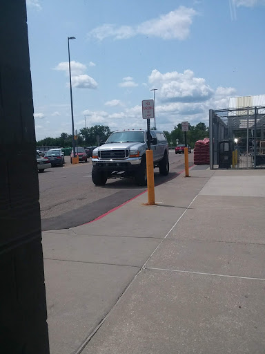 Department Store «Walmart Supercenter», reviews and photos, 555 W Genesee St, Lapeer, MI 48446, USA