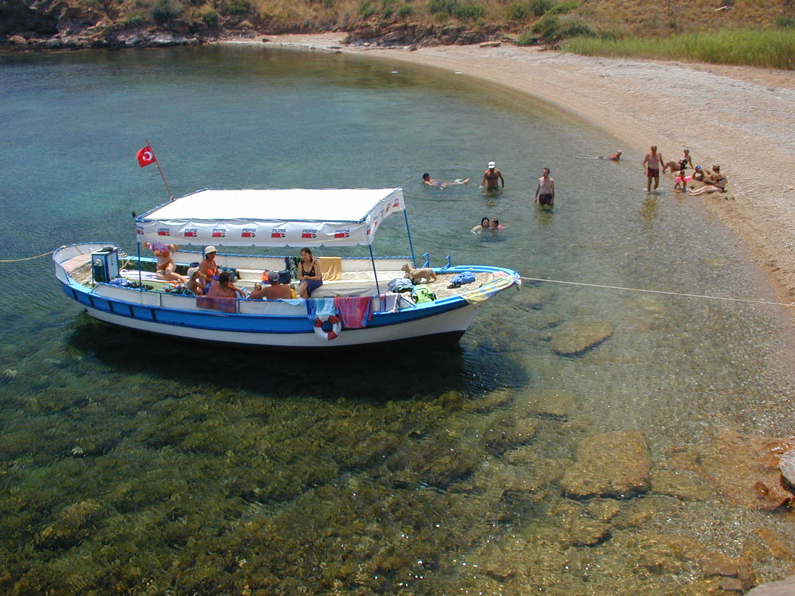 Photo de Sicaksu beach II avec caillou fin brun de surface