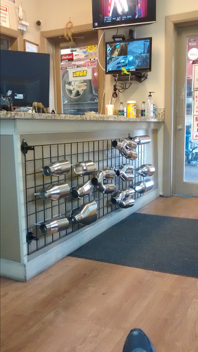Auto Repair Shop «Discount Mufflers & Custom Exhaust», reviews and photos, 3560 Dickerson Pike, Nashville, TN 37207, USA