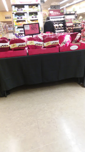 Grocery Store «Vons», reviews and photos, 932 E Badillo St, Covina, CA 91724, USA