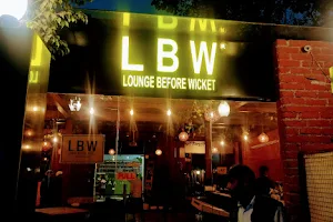 Lounge Before Wicket image