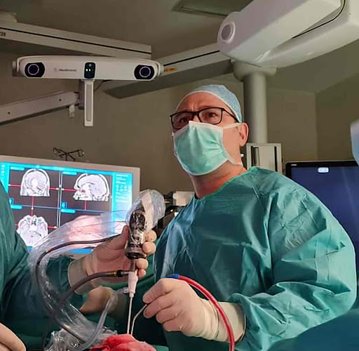 Dott. Davide Boeris Neurochirurgo e Chirurgo Vertebrale