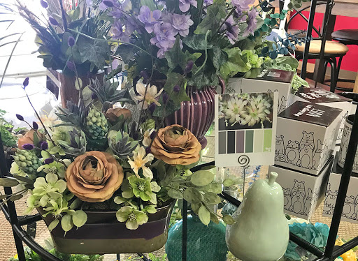 Florist «Nature Nook Florist & Wine Shop», reviews and photos, 10 S Miami Ave, Cleves, OH 45002, USA