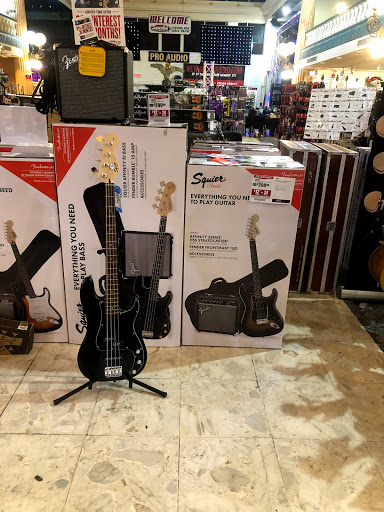 Musical Instrument Store «Sam Ash Music Stores», reviews and photos, 923 N McMullen Booth Rd, Clearwater, FL 33759, USA