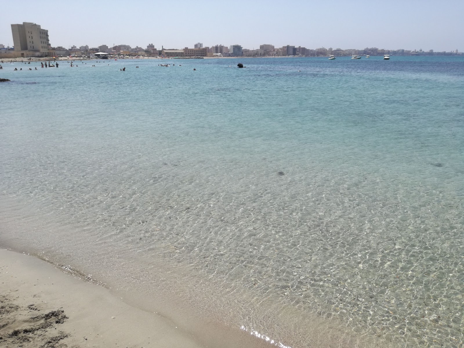 Photo de Spiaggia Tipa zone des équipements