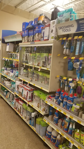 Pet Supply Store «PetSmart», reviews and photos, 1521 Golden Gate Plaza, Mayfield Heights, OH 44124, USA